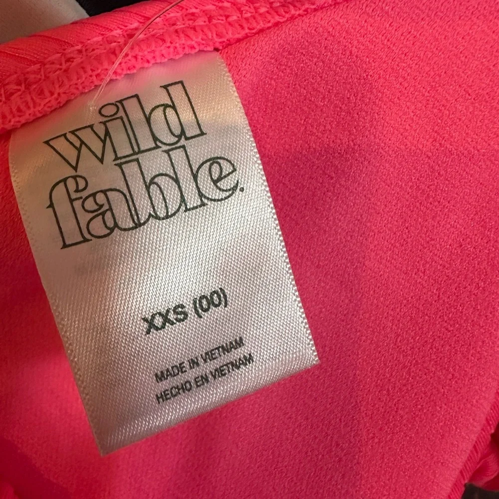 🐣Wild Fable Bright Pink Bikini Top